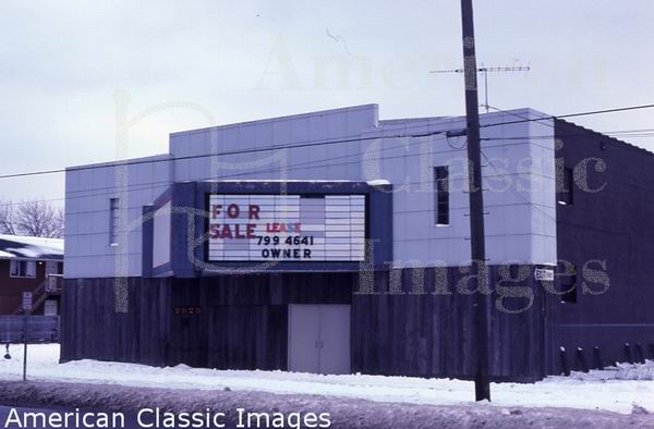 Daniel Theatre - From American Classic Images (newer photo)